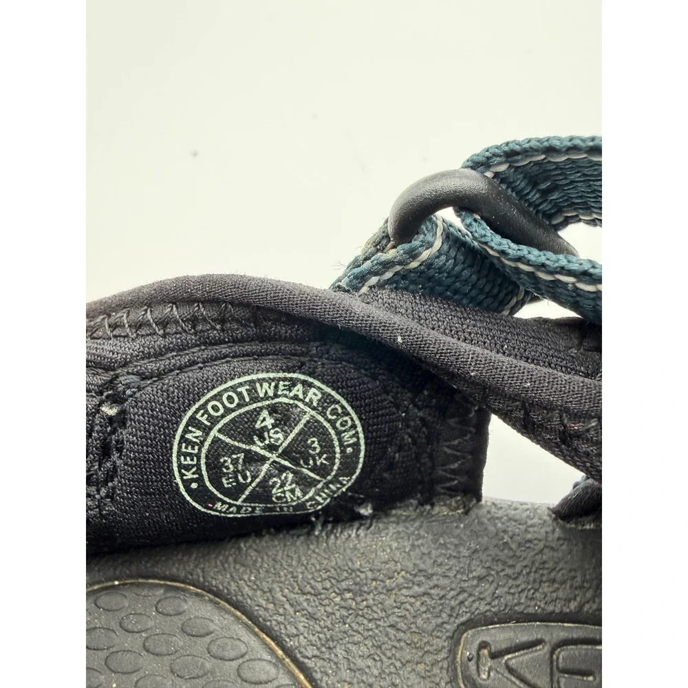 Keen Newport H2 Kids Waterproof Sandals Navy Blue Yellow Size 4 US 37 EU
